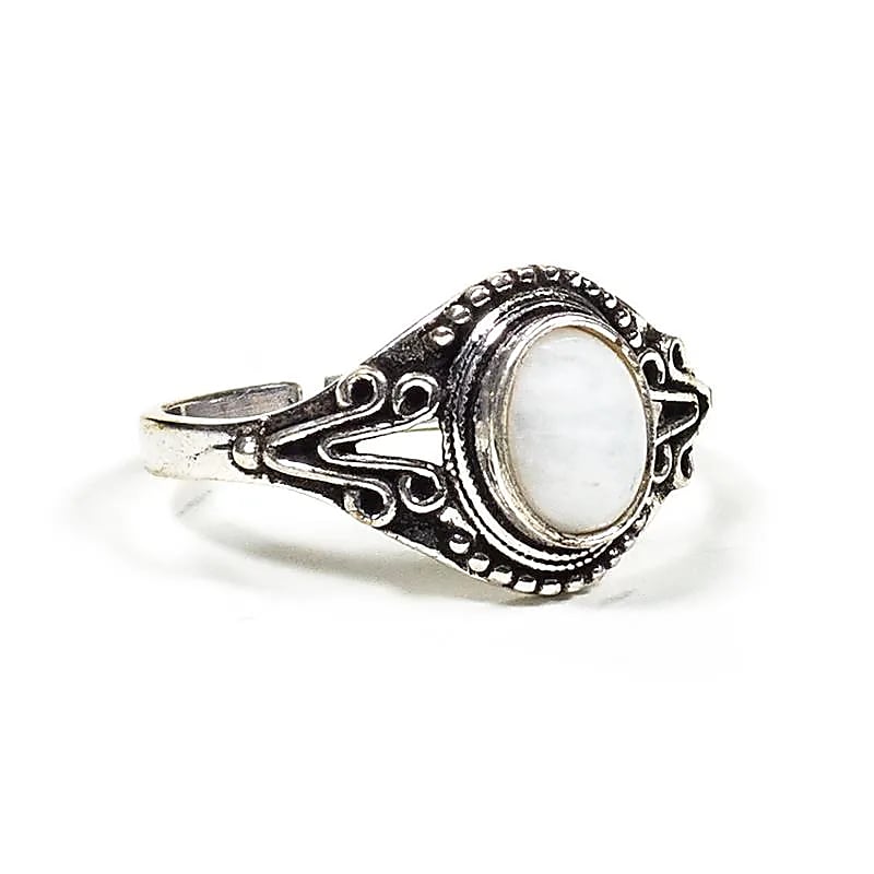 Anillo con Cuarzo Blanco