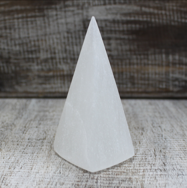 Pirámide de Selenita (10 cm)